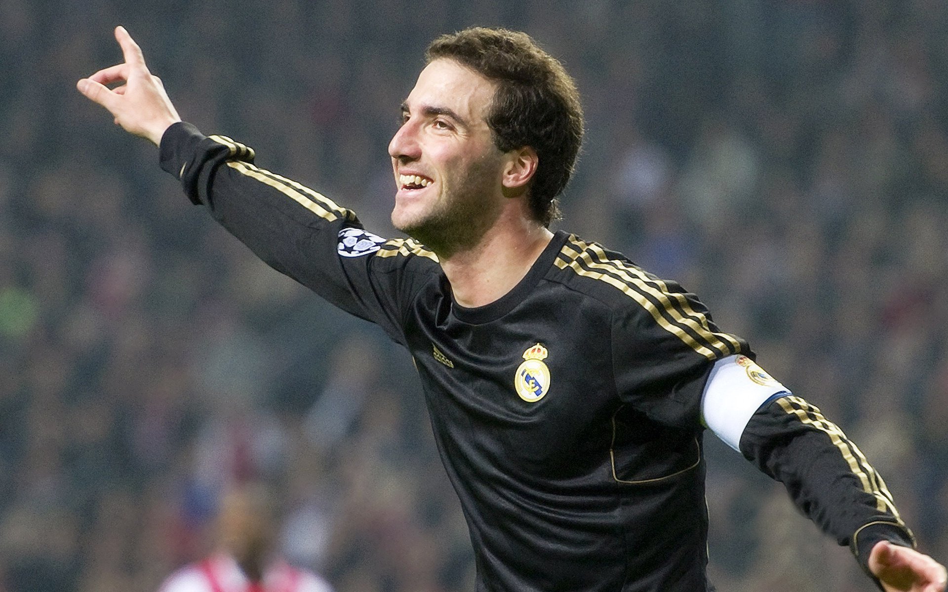 开云体育中国官网-以足球为主题的虚拟现实逃脱游戏爆火，吸引极大关注，能玩虚拟足球的app